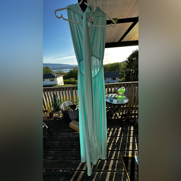 Light Blue Infinity Dress size Med - Picture 6 of 9
